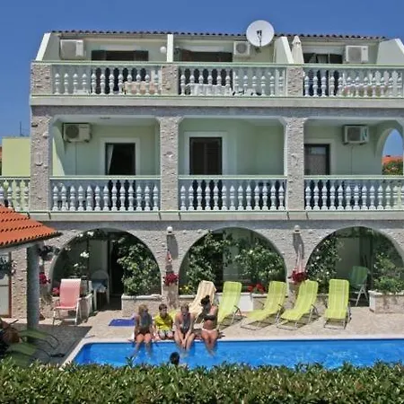 Penzion With Terrace, Air Conditioning